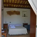 فندق Cala Buguto *