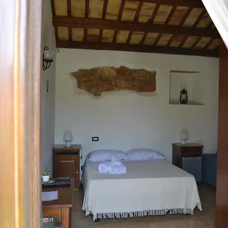 Cala Buguto Hotel *