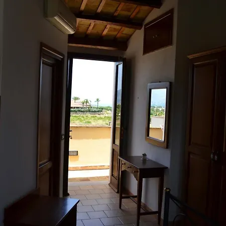 Cala Buguto Hotel *