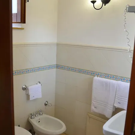 Cala Buguto Hotel *