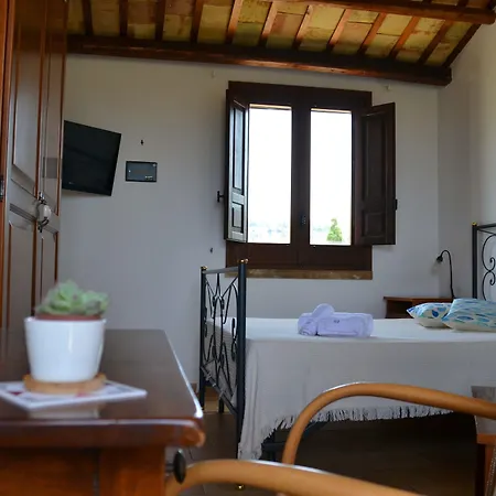 Cala Buguto Hotel *